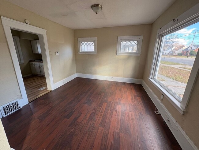 Photo - 14809 Harvard Ave