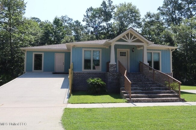 Building Photo - WELCOME TO THE THREE C’s – Cozy, Cute, Com... Rental