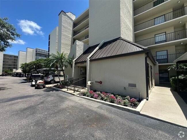 Building Photo - 2700 Cove Cay Dr Unit 1-4B Rental