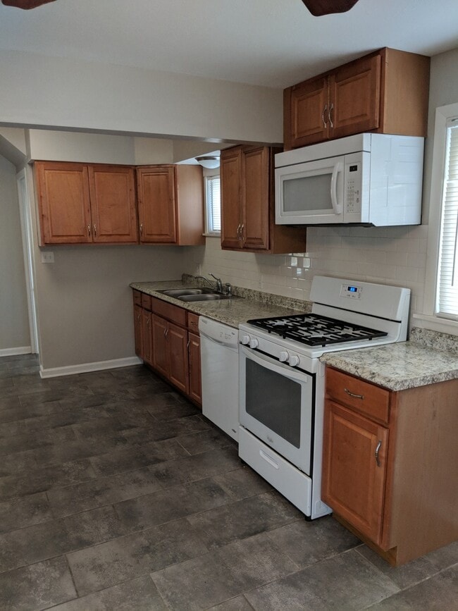 Photo - Fantastic West Park Rental now available