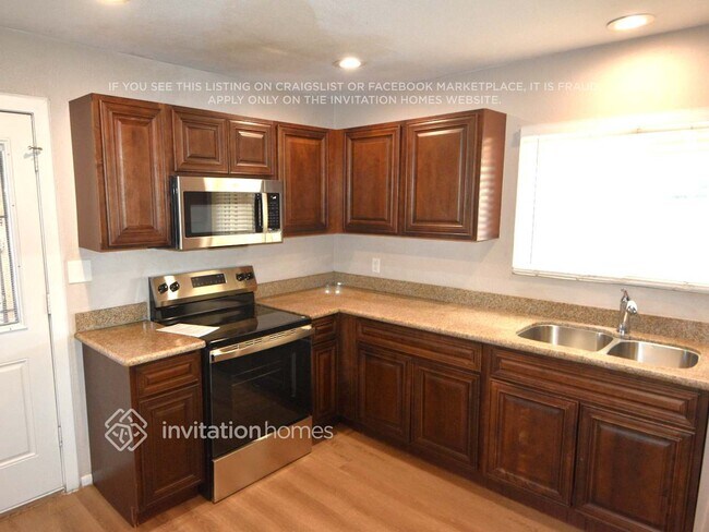 Photo - 1001 E Ruth Ave