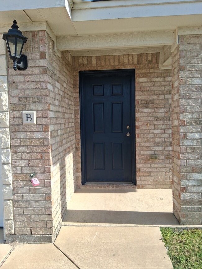1811 Indian Trail