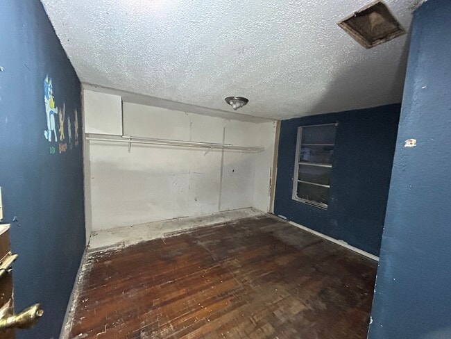 Photo - 221 S Central Ave