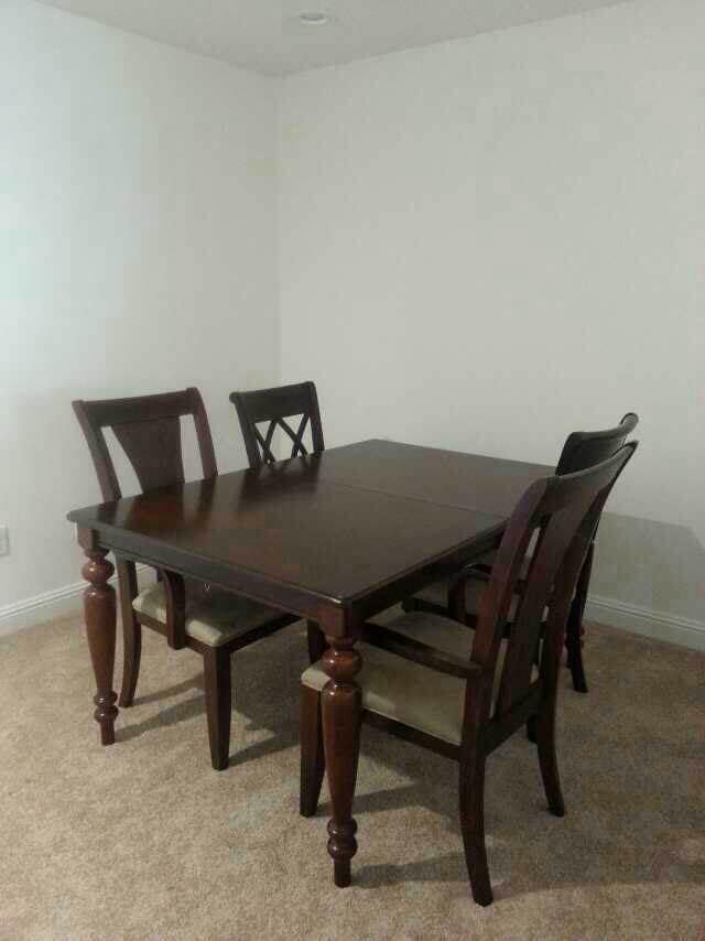 Photo - 575 Piazza Dr