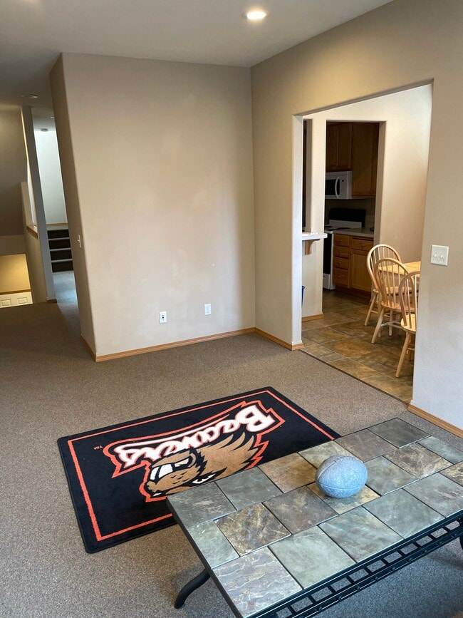 Photo - 1845 NW Polk Ave Unidad 101