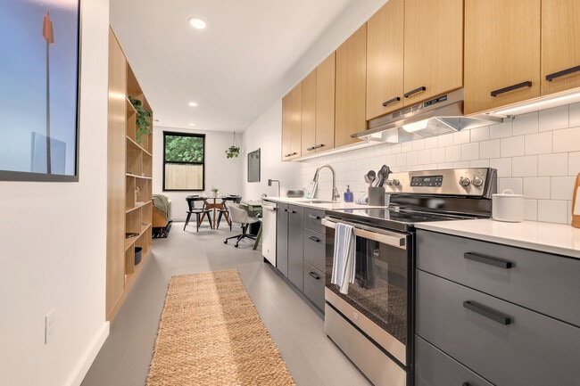 Photo - Town Branch Apartments