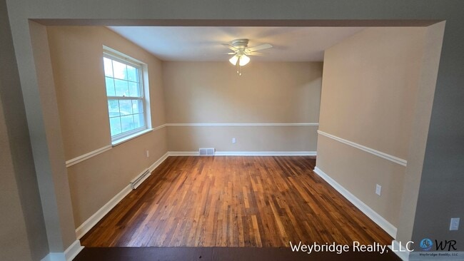 Photo - Updated 3 Bedroom 2 Full Bath House in the...