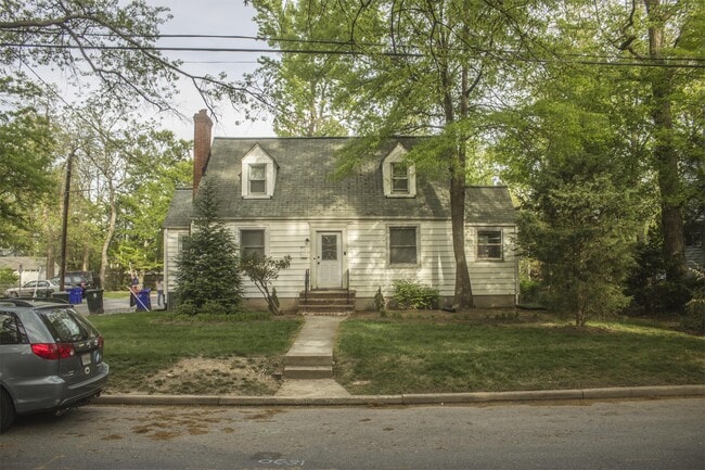 Photo - 7211 Dartmouth Ave