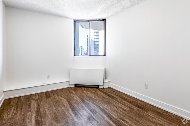 2BR, 1BA - 1,052SF - Bedroom - 340 Colborne Street