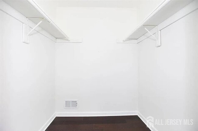 Photo - 155 Darwin Ln