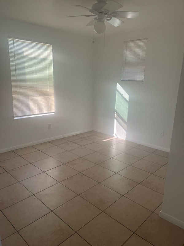 Photo - 102 W Hall Ave