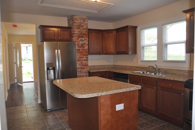 Photo - Sea Hero - Pre-Leasing for Fall Semester 2026