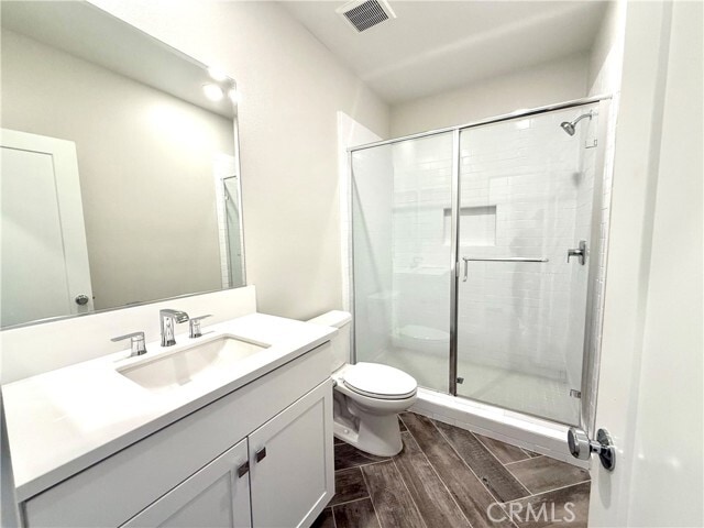 Photo - 590 Catalonia