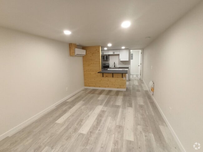 Building Photo - 4510 SE 99th Ave Unit C Rental