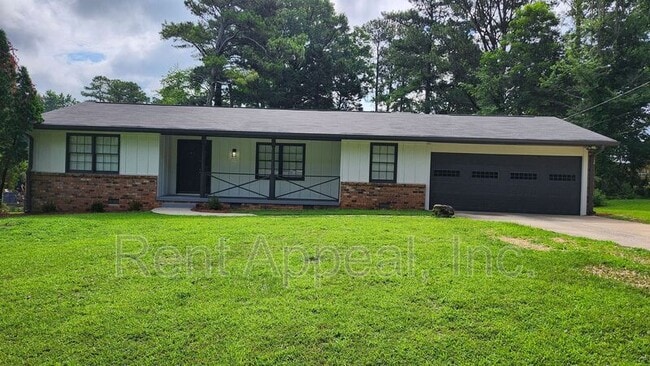 Building Photo - 1007 Strawberry Ln