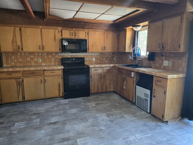 Photo - 49801 Canoga Dr