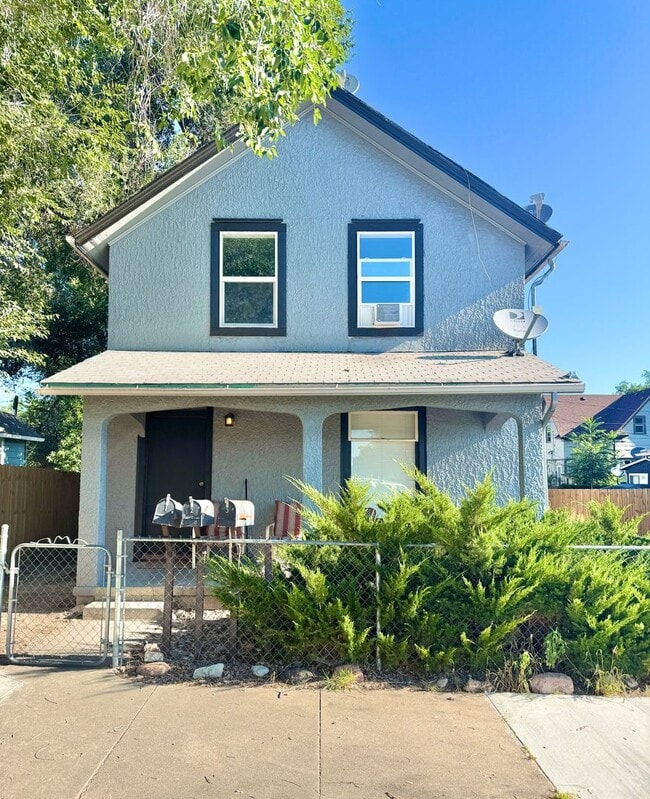 Building Photo - 322 E St Vrain St Unit 3