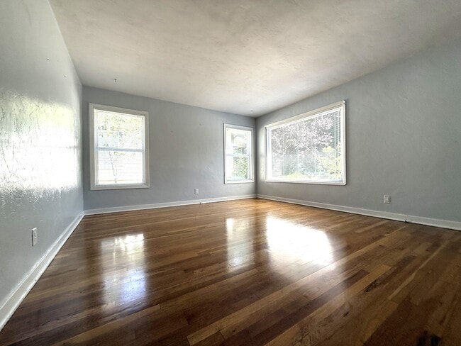 Photo - 1140 Normal Ave