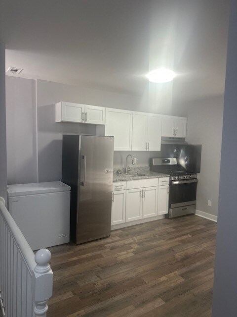 Photo - 1121 Whitelock St