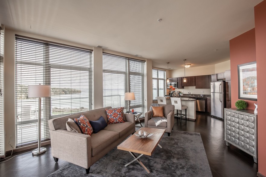 2 Bedroom