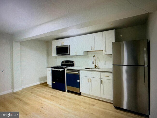 Photo - 401 Blue Bell Rd