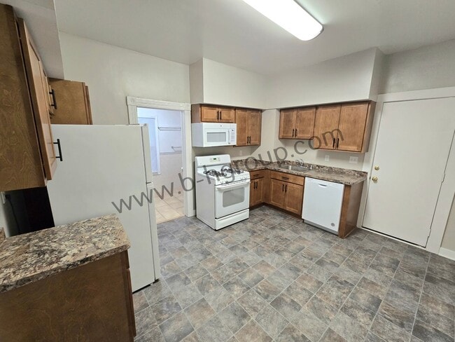 Photo - 6527 18th Ave Unit Lower