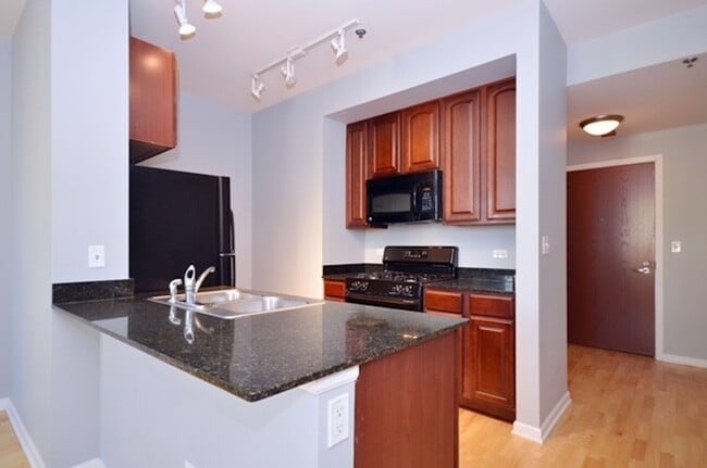 Photo - 1255 S State St Unit 1909