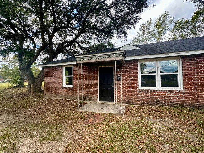 Miller Road Duplex - Miller Road Duplex Townhome