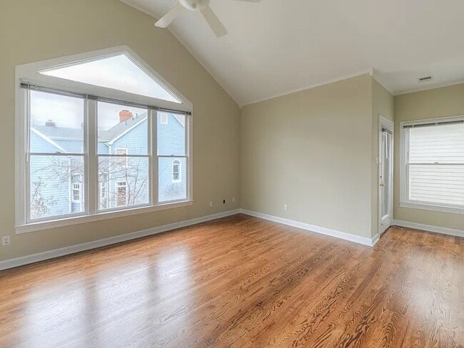 Photo - Harbor Town Home with Mother-In-Law Suite! All Major Appliances Included! Pets are welcome with o...