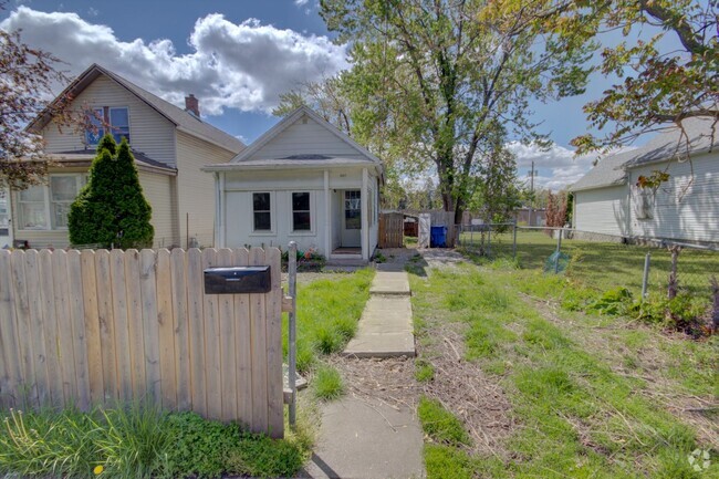 Building Photo - Cozy 1 bedroom home