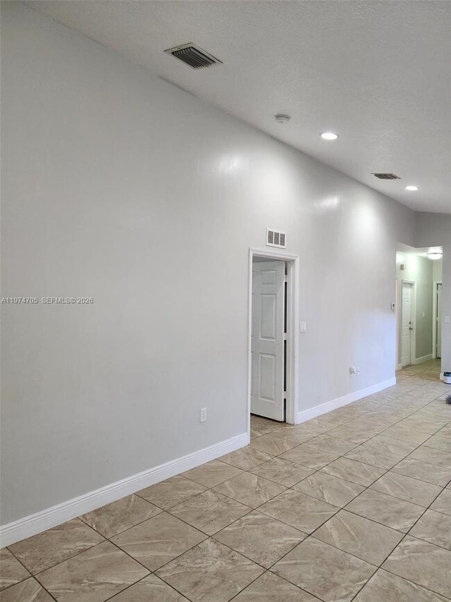 Photo - 1231 NE 32nd Ave