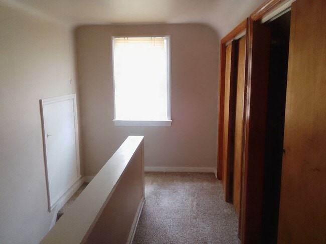 Photo - 3 bedroom Bungalow with finished basement..