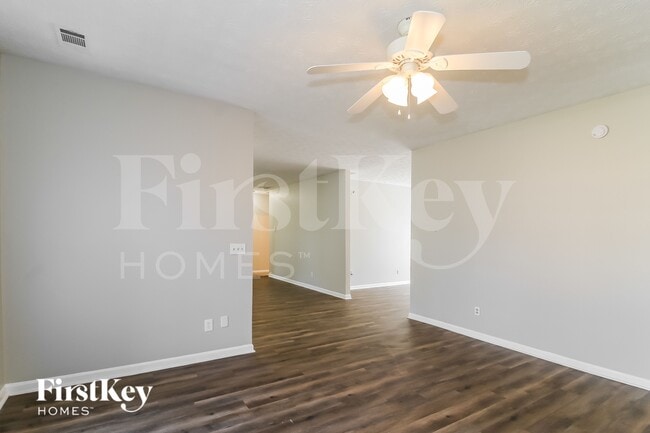 Photo - 4975 Wedgewood Pl