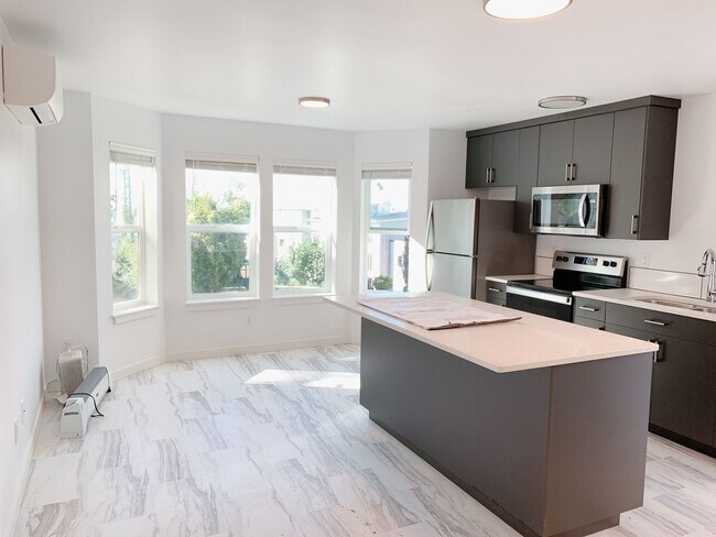826 N Garden St Unit 201