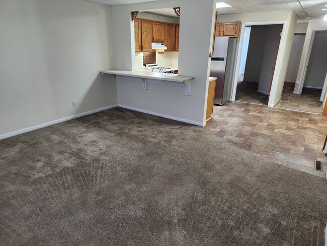 337 E Main St Unit 1