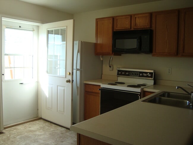 Photo - 1220 White Water Ave