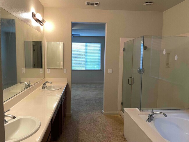 Photo - 318 Mendocino Way