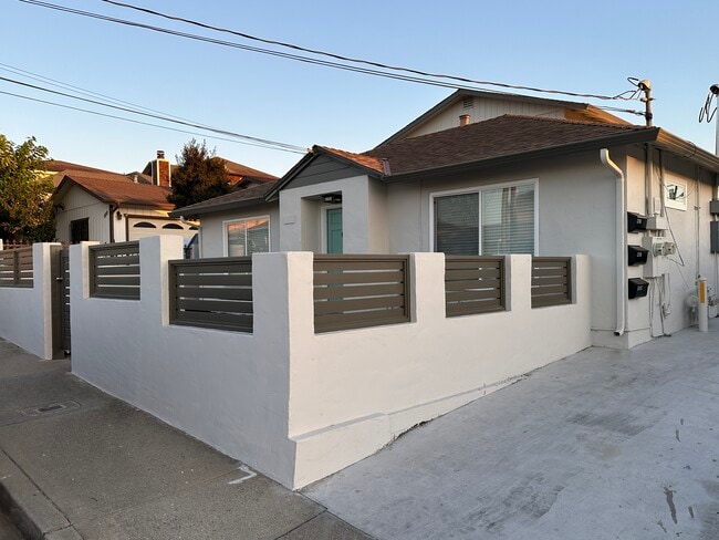 Photo - 1218 Sonoma Ave Unidad B