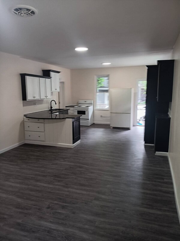 Photo - 202 E Poland Rd Apartment Unit 1
