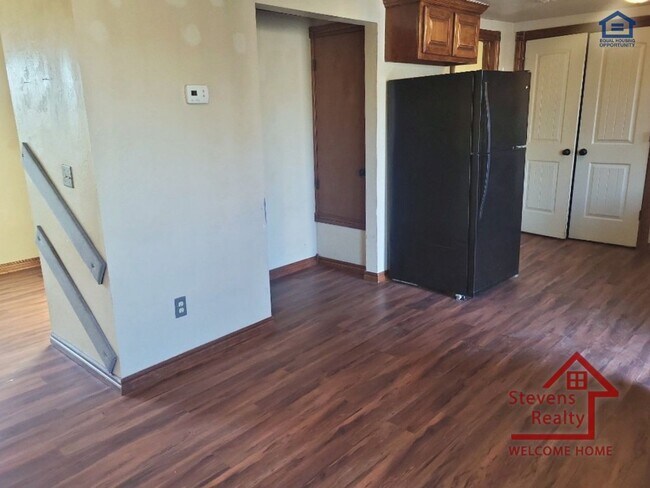 Photo - 1602 NW Lindy Ave Unit 2