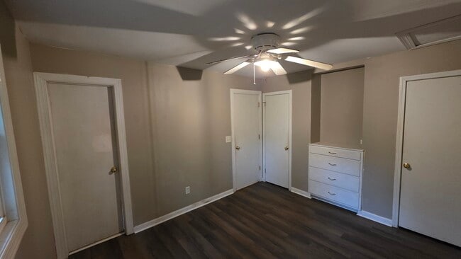 Photo - 1536 Inland Ave