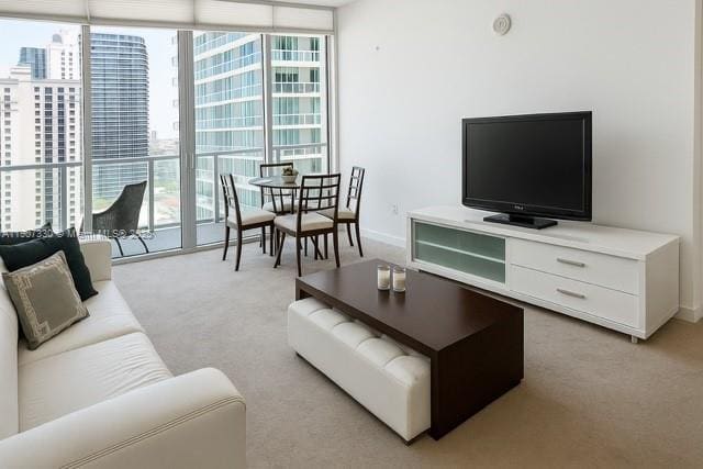 Photo - 79 SW 12th St Unidad 3111-S