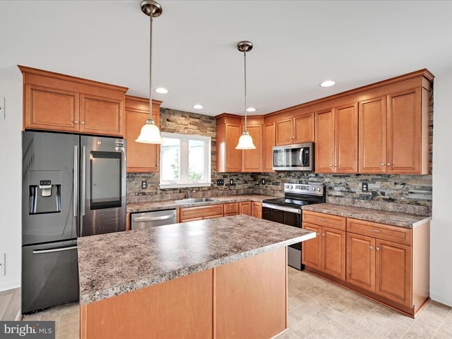 Photo - 87 Farm House Ln
