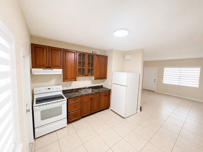 Photo - 1664 NE 146th St