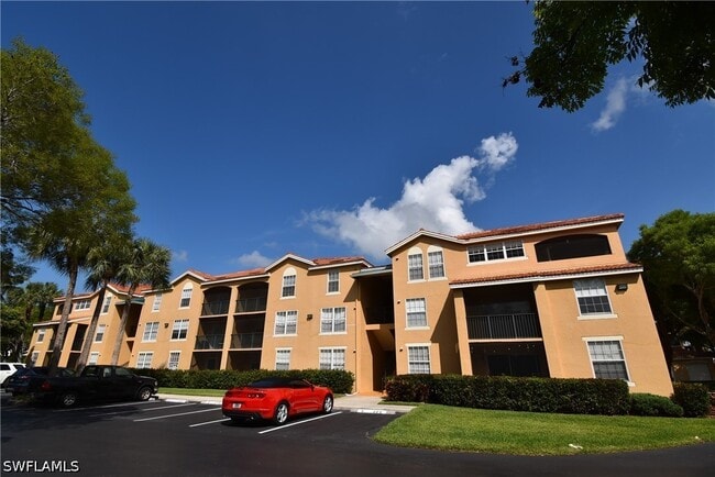 Building Photo - 8735 River Homes Lane Unit 6-108