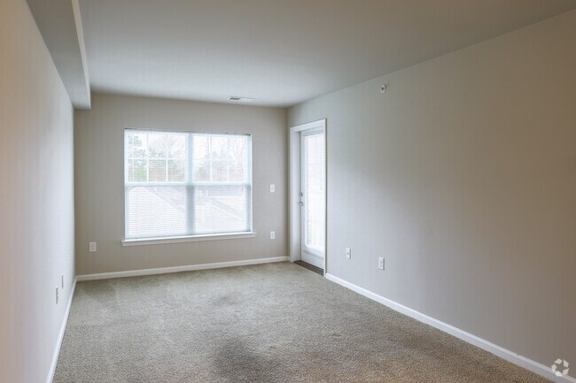 2HAB,2BA,952SF - October Station Apartments