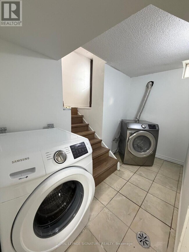 Photo - 41 Broadbridge Dr