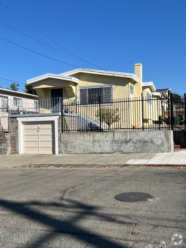 Building Photo - 1036 E 23rd St Rental