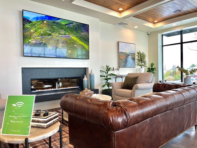 Resident Lounge - The Gardens on 40th