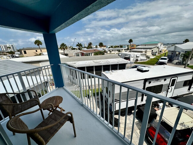 905 Nettles Blvd Unit SI ID1538695P